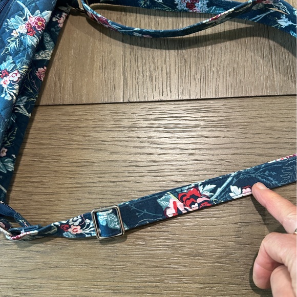 Vera Bradley Bag Crossbody Shoulder Bsg Blue and Pink Floral Print - Picture 9 of 9